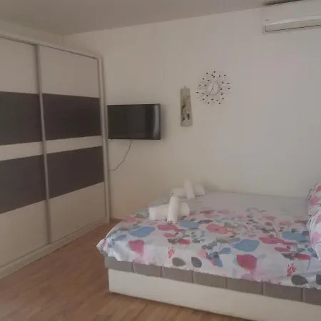 Apartament With A Parking Space - 15711 *