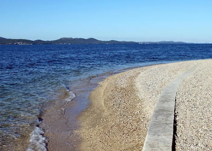 With A Parking Space - 15711 Daire